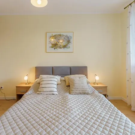 Visit Baltic Platany Апартаменти *